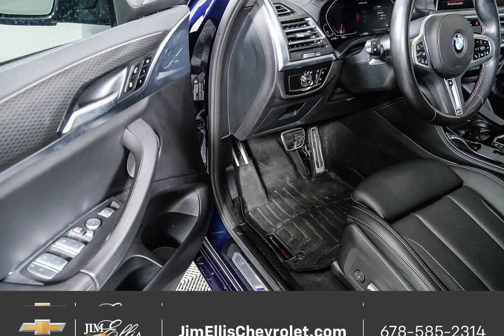 Used 2024 BMW X4 M40i image 9