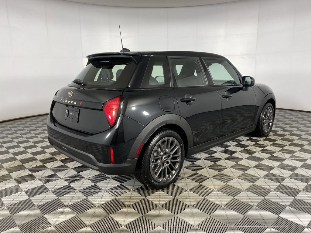 New 2026 MINI Cooper S image 22