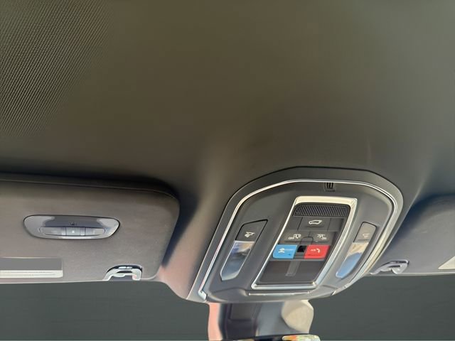 Used 2023 Jeep Wagoneer L Series II image 24