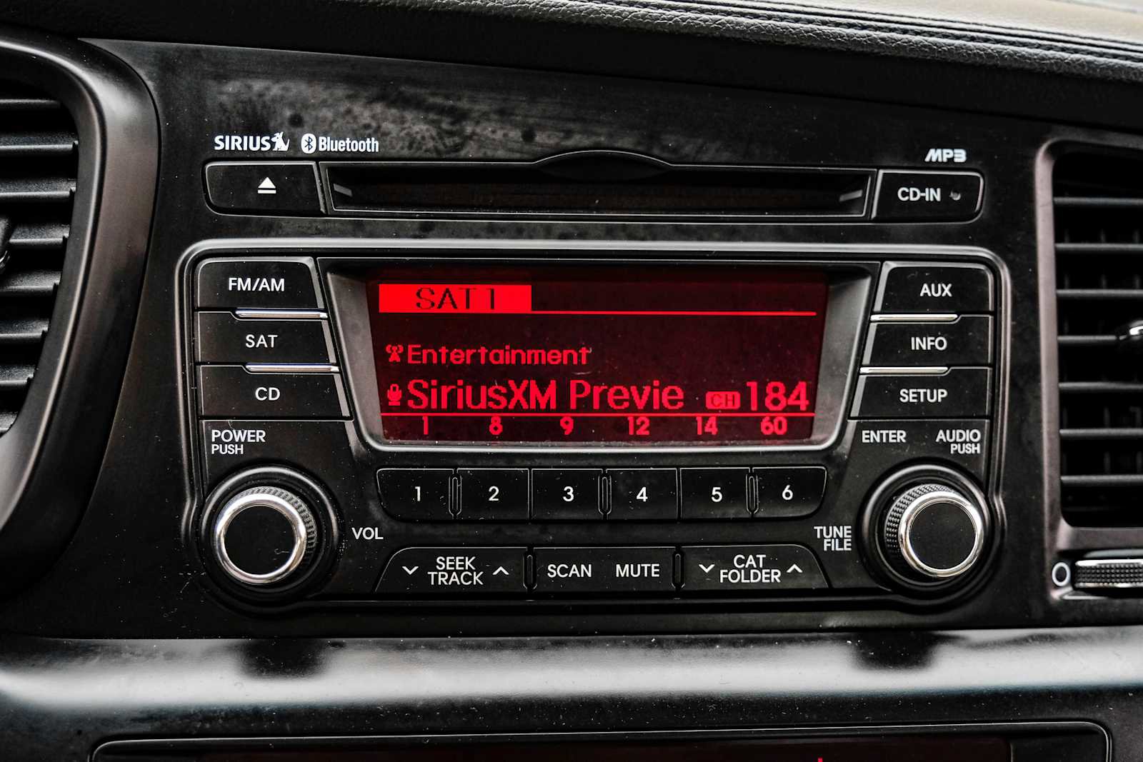 Used 2011 Kia Optima EX image 25