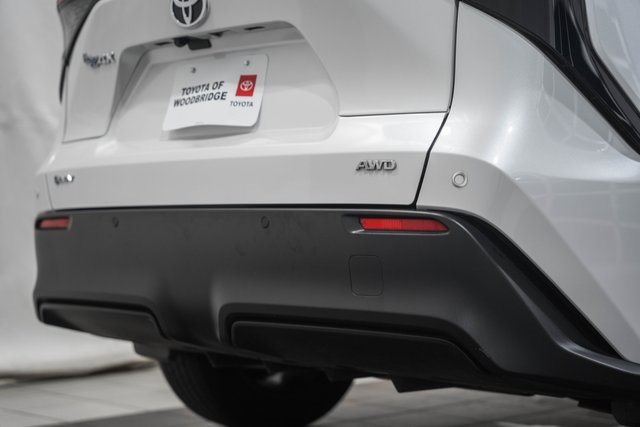 Used 2024 Toyota bZ4X XLE image 9