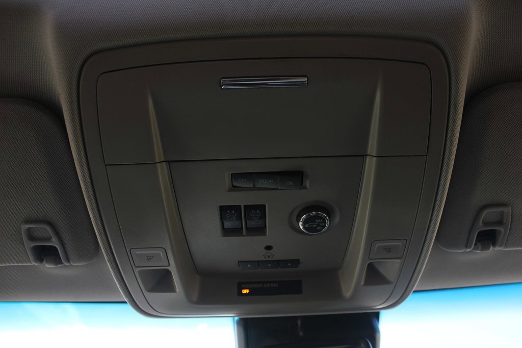 Used 2015 GMC Yukon SLT w/ Open Road Package image 27