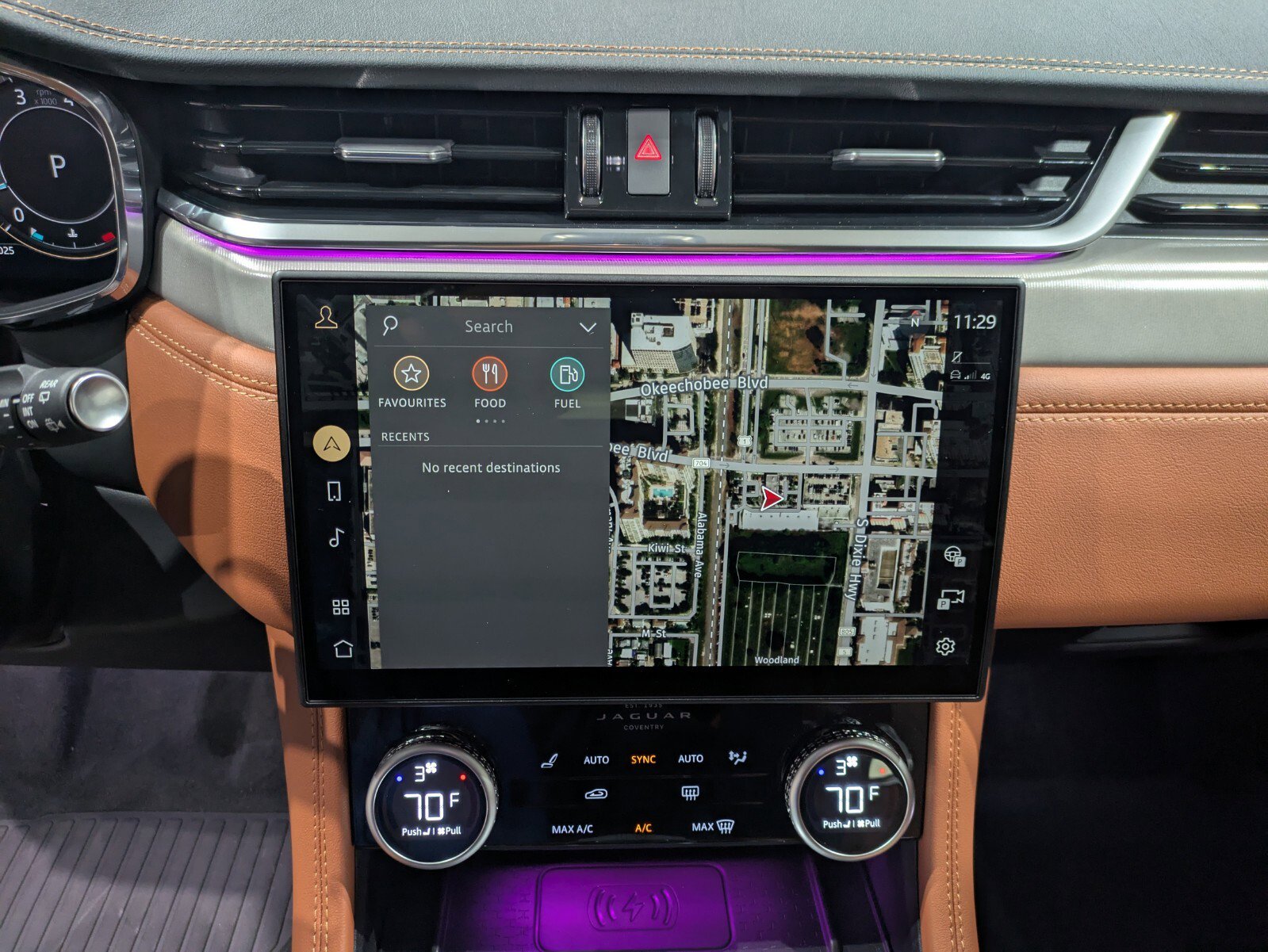 New 2026 Jaguar F-PACE R-Dynamic S image 16