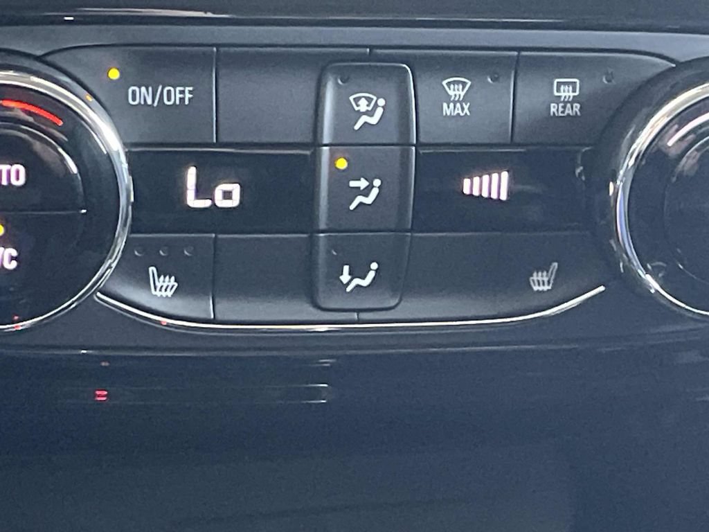 New 2026 Chevrolet Trax LT w/ Midnight Edition FWD image 20