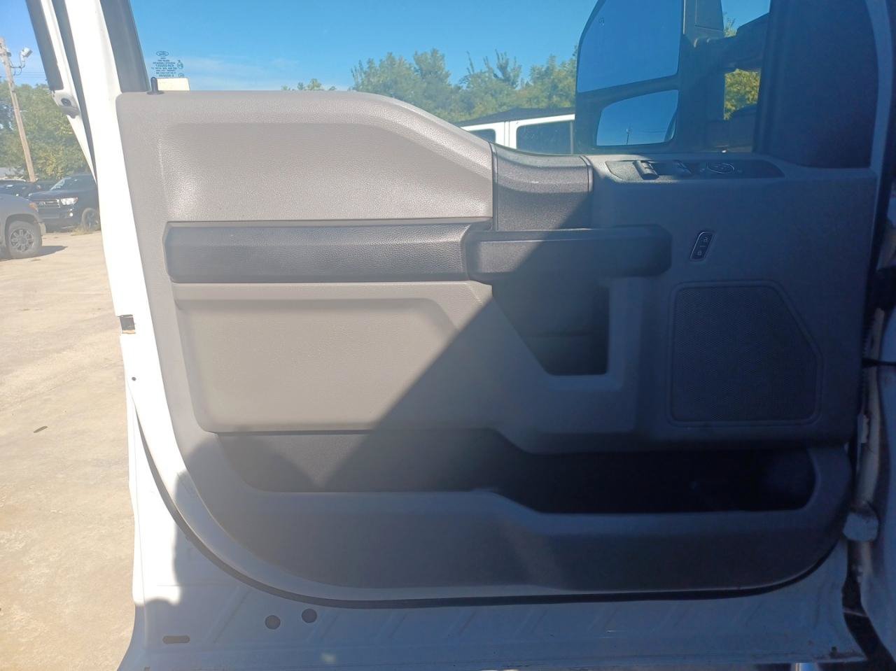 Used 2018 Ford F250 XL w/ Power Equipment Group AWD/4WD image 33