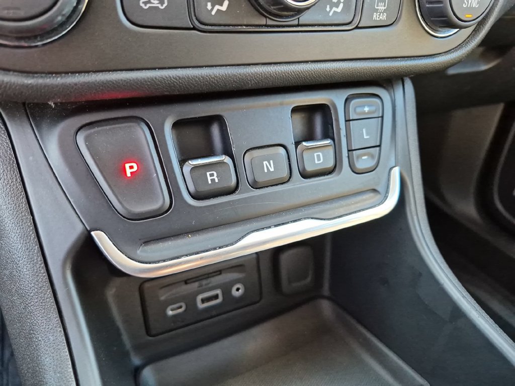 Used 2018 GMC Terrain Denali w/ Driver Alert Package II FWD image 24