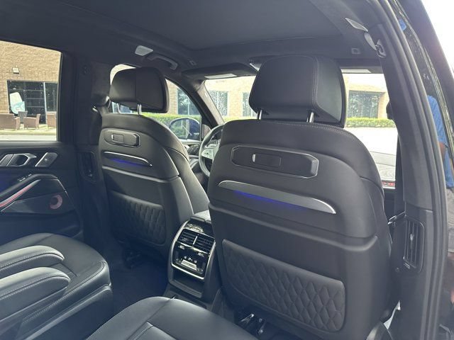 Used 2024 BMW ALPINA XB7 AWD/4WD image 38