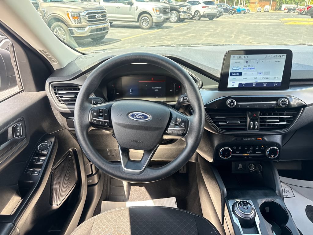 Used 2025 Ford Escape Active FWD image 17