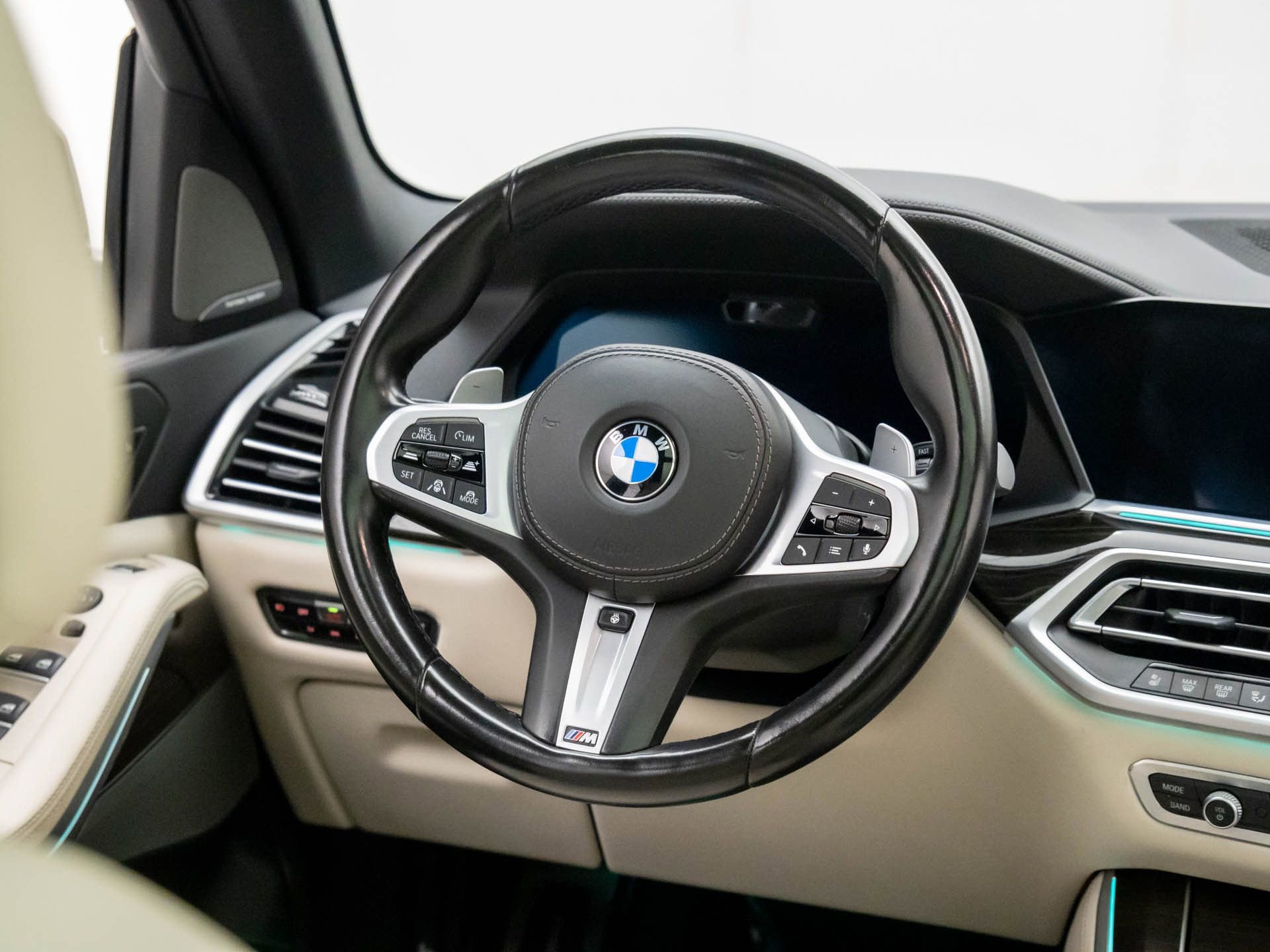 Used 2021 BMW X5 M50i image 12