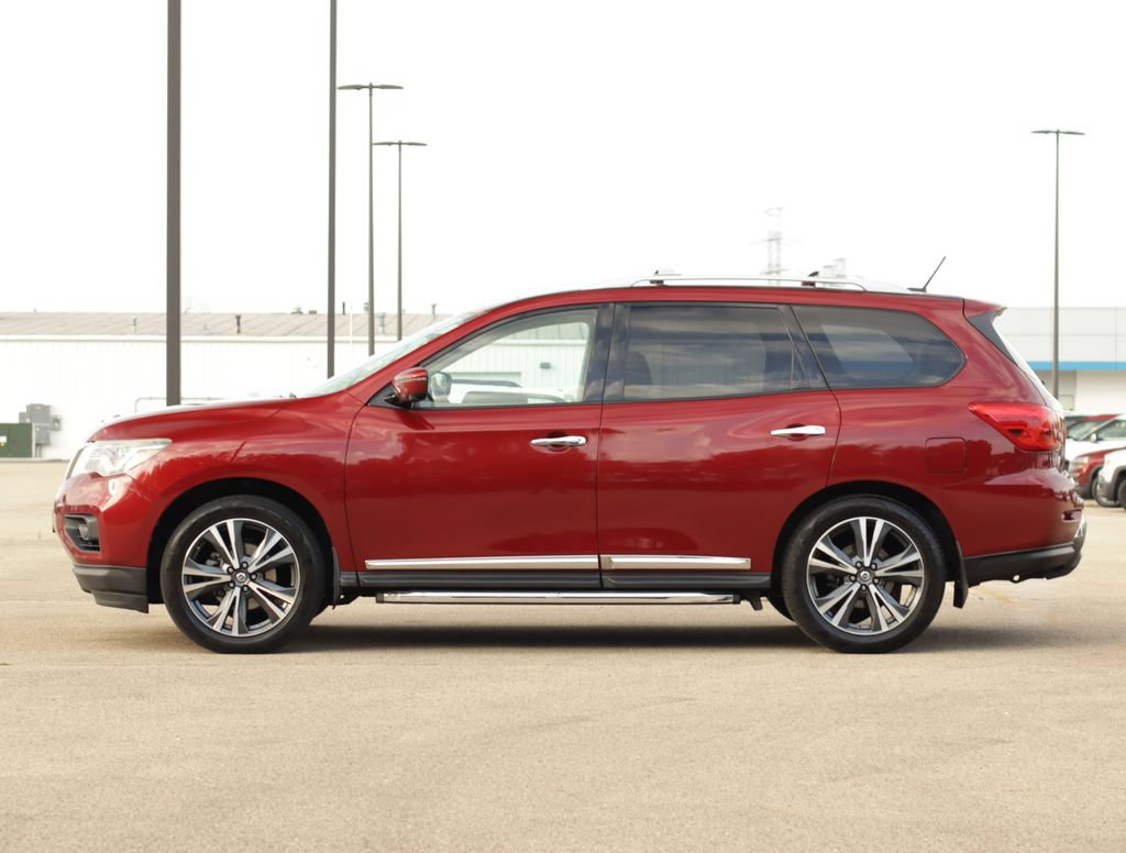 Used 2018 Nissan Pathfinder Platinum w/ Cargo Package AWD/4WD image 4