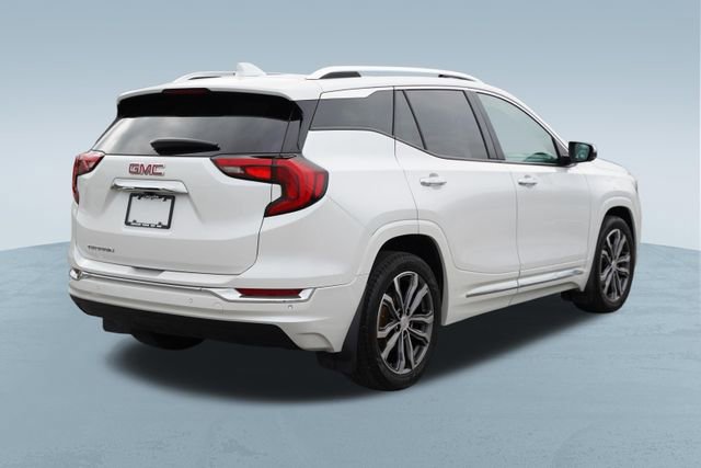 Used 2021 GMC Terrain Denali w/ Denali Premium Package image 9