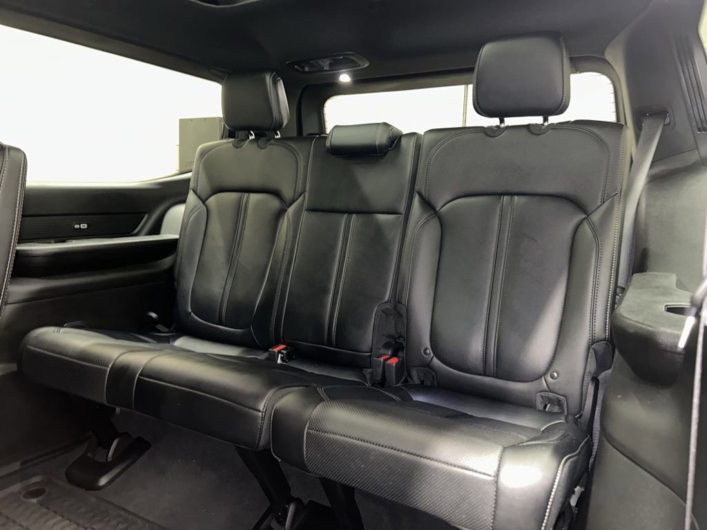 Used 2024 Jeep Wagoneer Series II AWD/4WD image 14