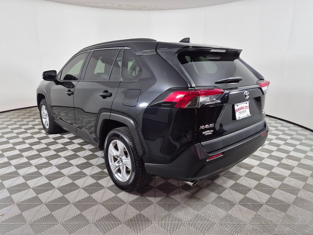 Used 2019 Toyota RAV4 XLE w/ Carpet Mat Package AWD/4WD image 5