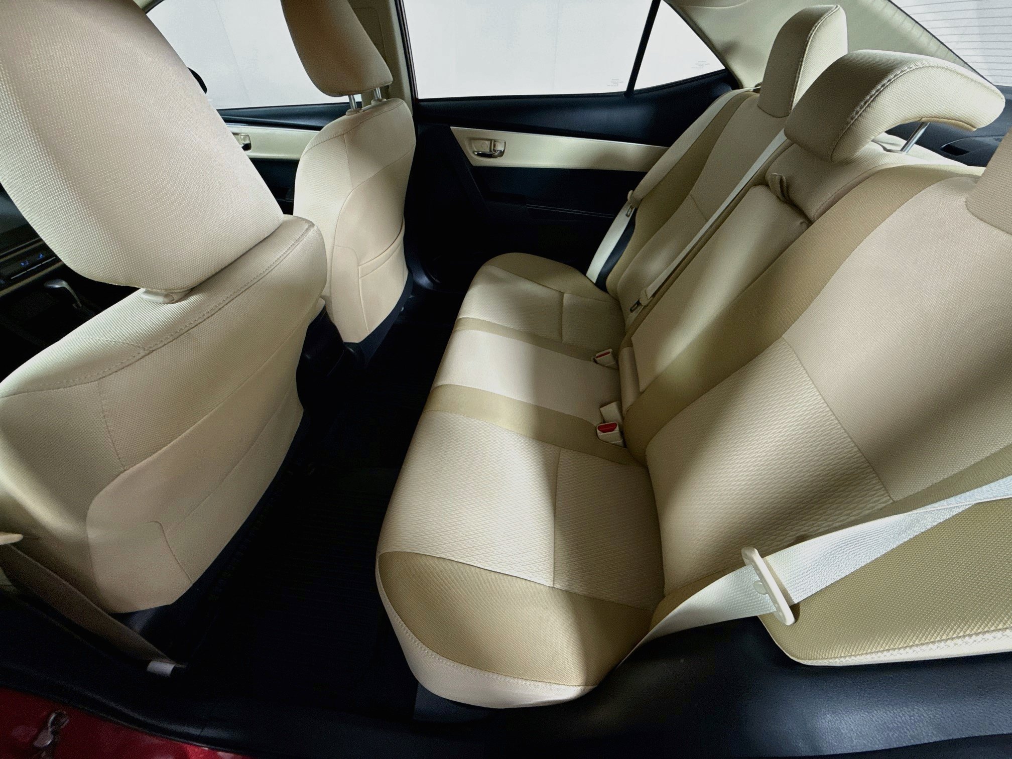 Certified 2018 Toyota Corolla LE FWD image 20