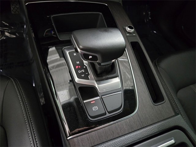 Used 2021 Audi Q5 2.0T Premium w/ Convenience Package image 38