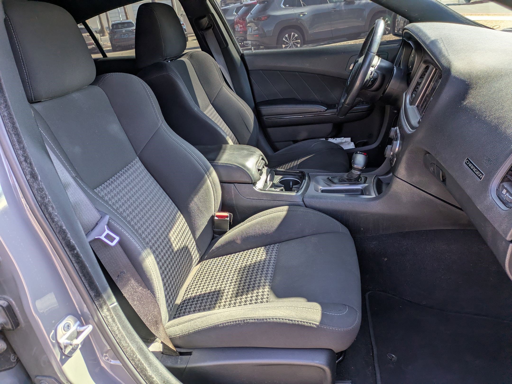 Used 2019 Dodge Charger R/T w/ Blacktop Package RWD image 28