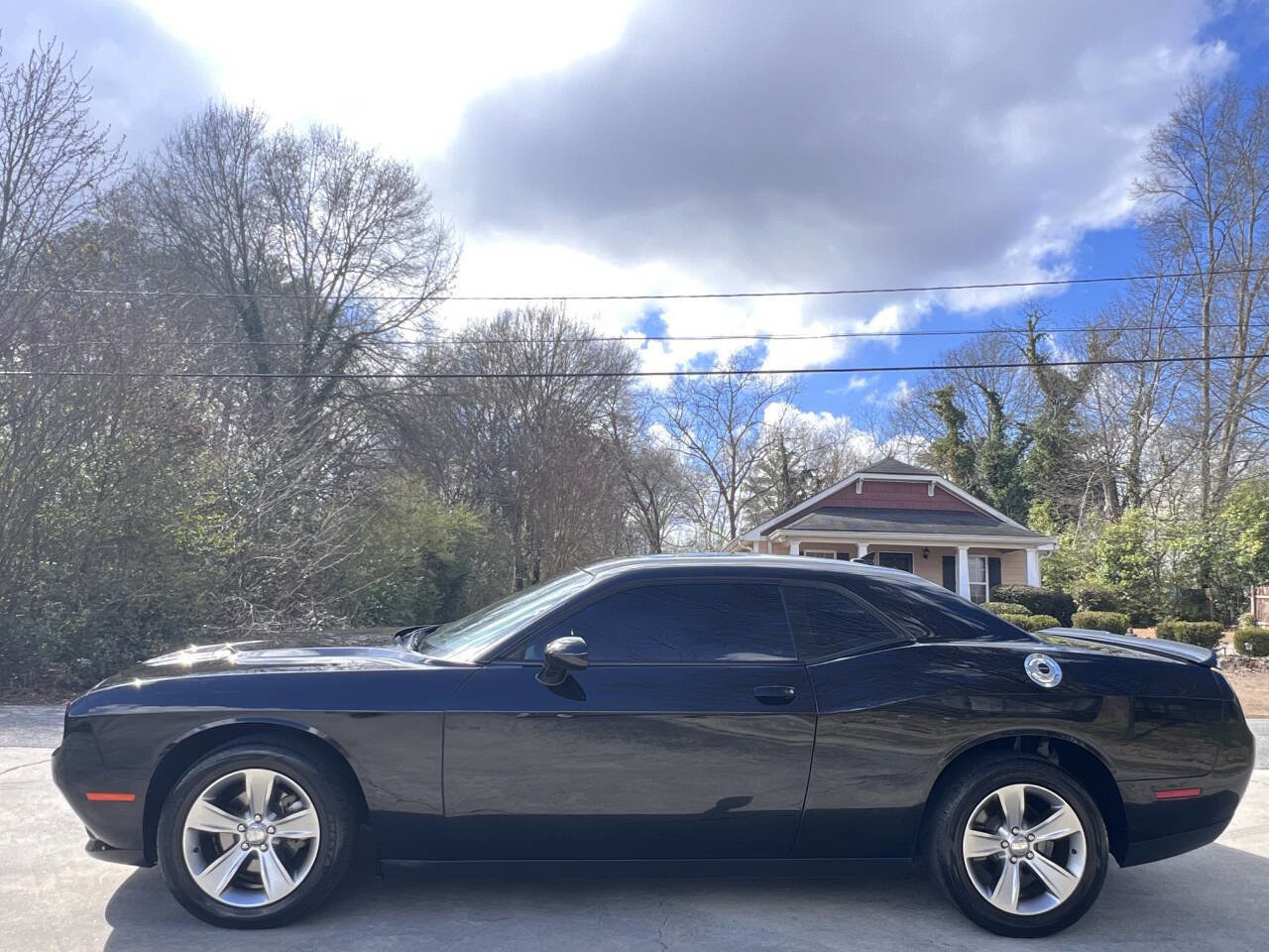 Used 2021 Dodge Challenger SXT w/ Driver Convenience Group image 5