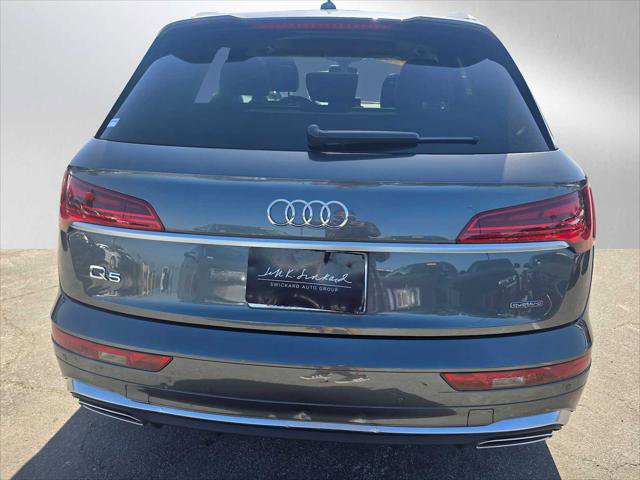 Used 2023 Audi Q5 e Premium w/ Convenience Package image 4