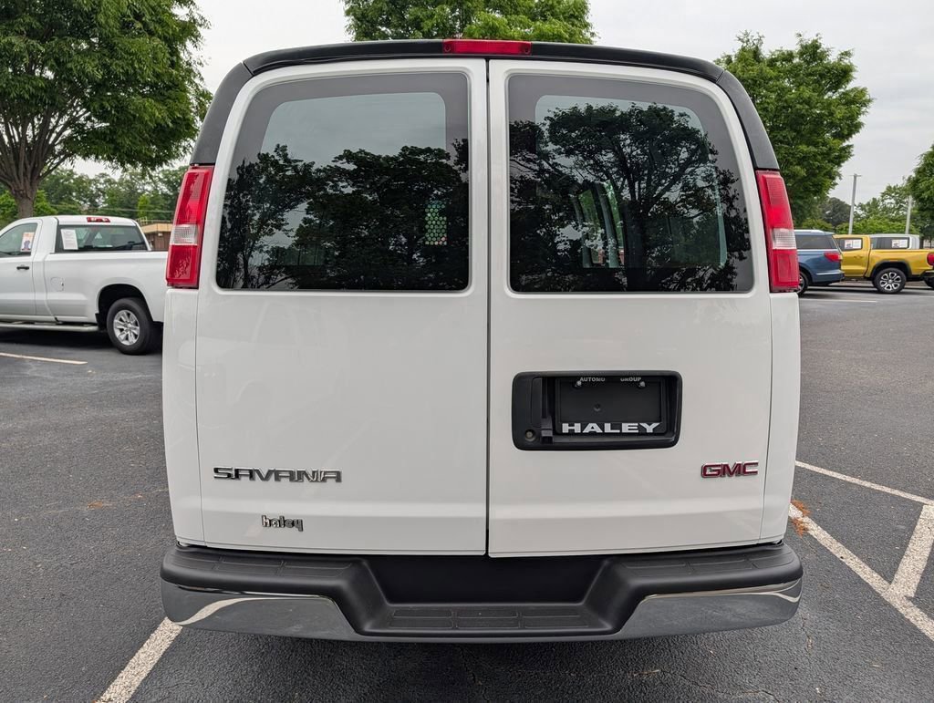 Used 2024 GMC Savana 2500 w/ Driver Convenience Package RWD image 7