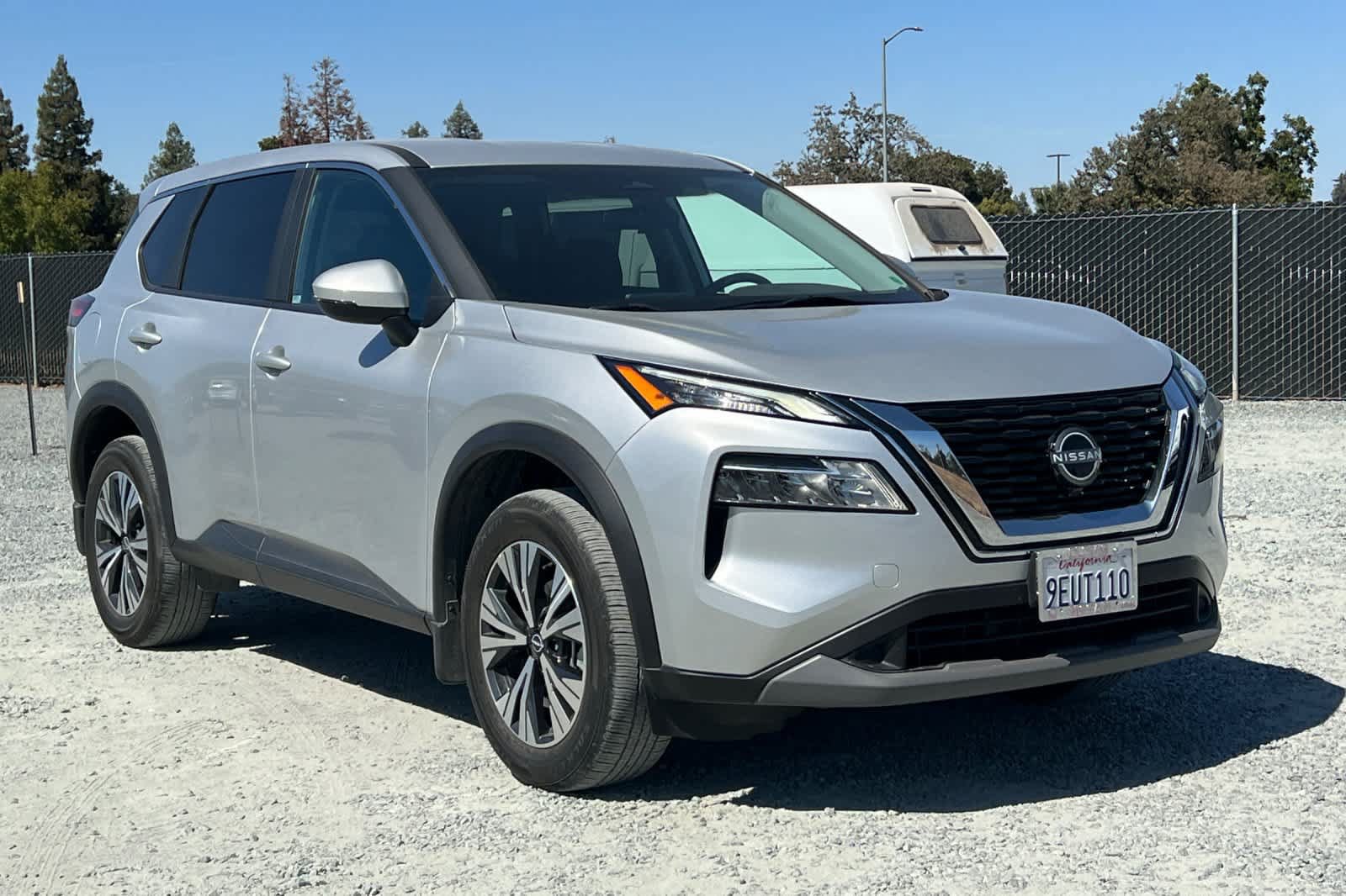 Used 2023 Nissan Rogue SV FWD image 10