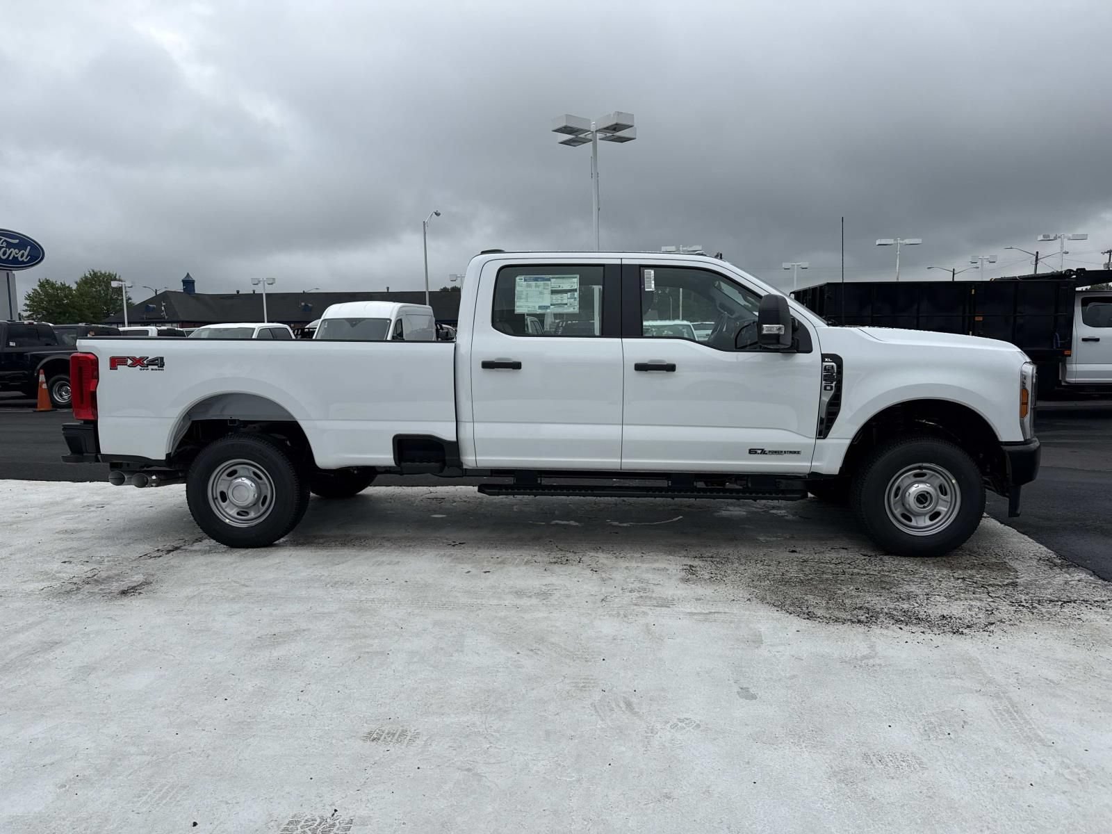 New 2026 Ford F250 XL w/ XL Driver Assist Package AWD/4WD image 2