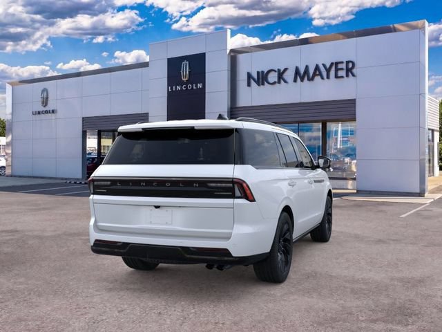 New 2026 Lincoln Navigator Reserve w/ Jet Appearance Package AWD/4WD image 9