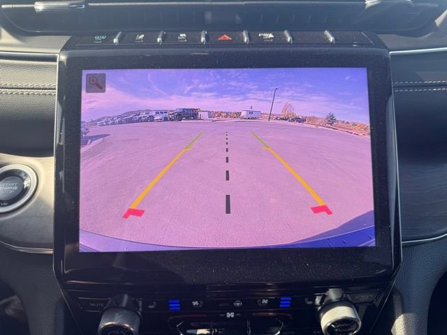 Certified 2025 Jeep Grand Cherokee Overland AWD/4WD image 33