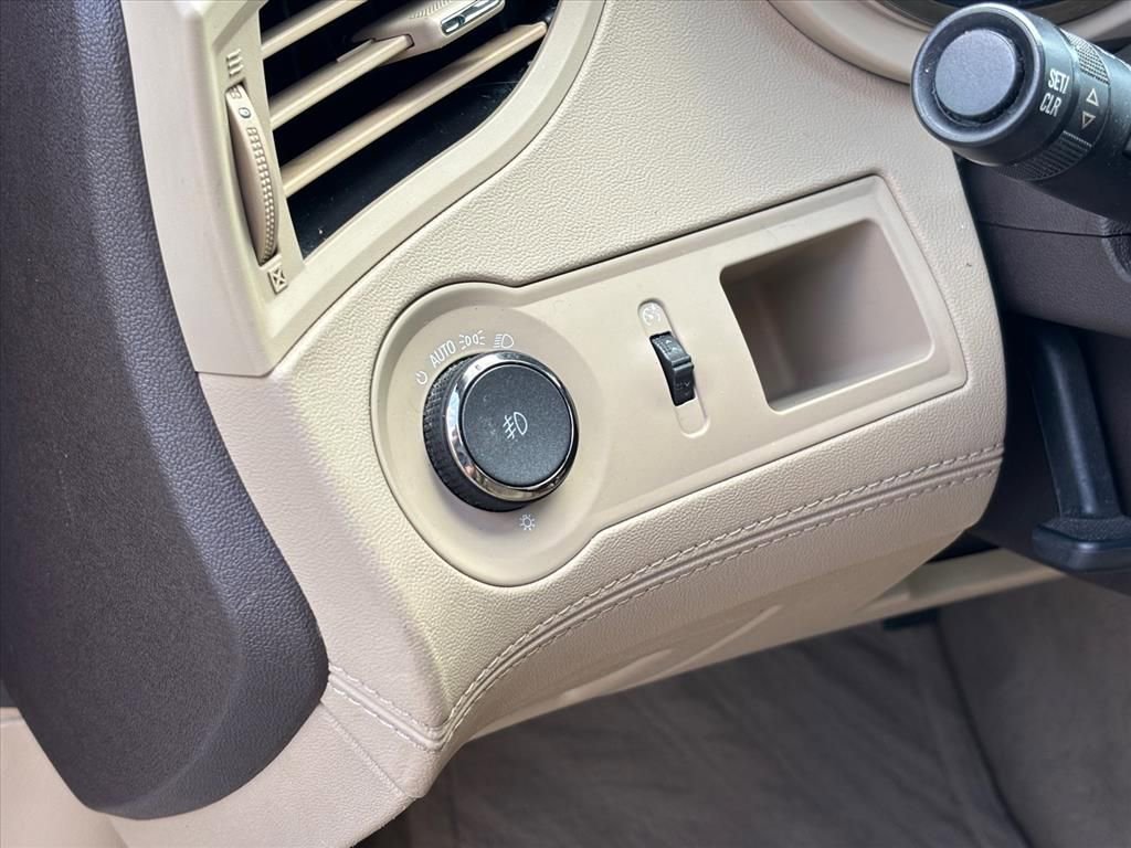 Used 2013 Buick LaCrosse Leather image 7