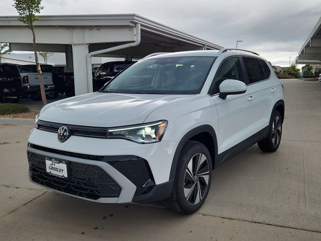 New 2025 Volkswagen Taos SE image 4