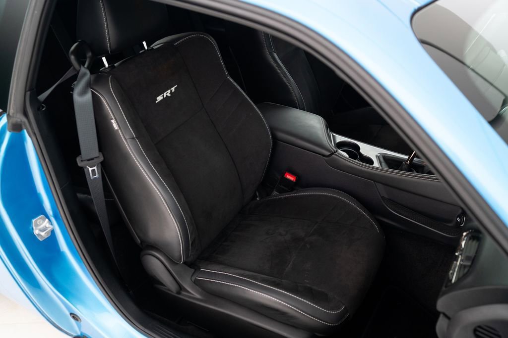 Used 2016 Dodge Challenger SRT Hellcat RWD image 23