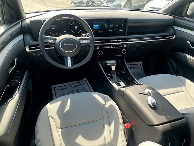 Used 2025 Hyundai Santa Cruz SEL image 10