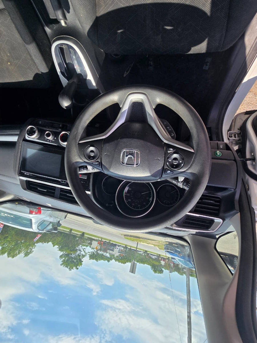 Used 2015 Honda Fit EX image 17