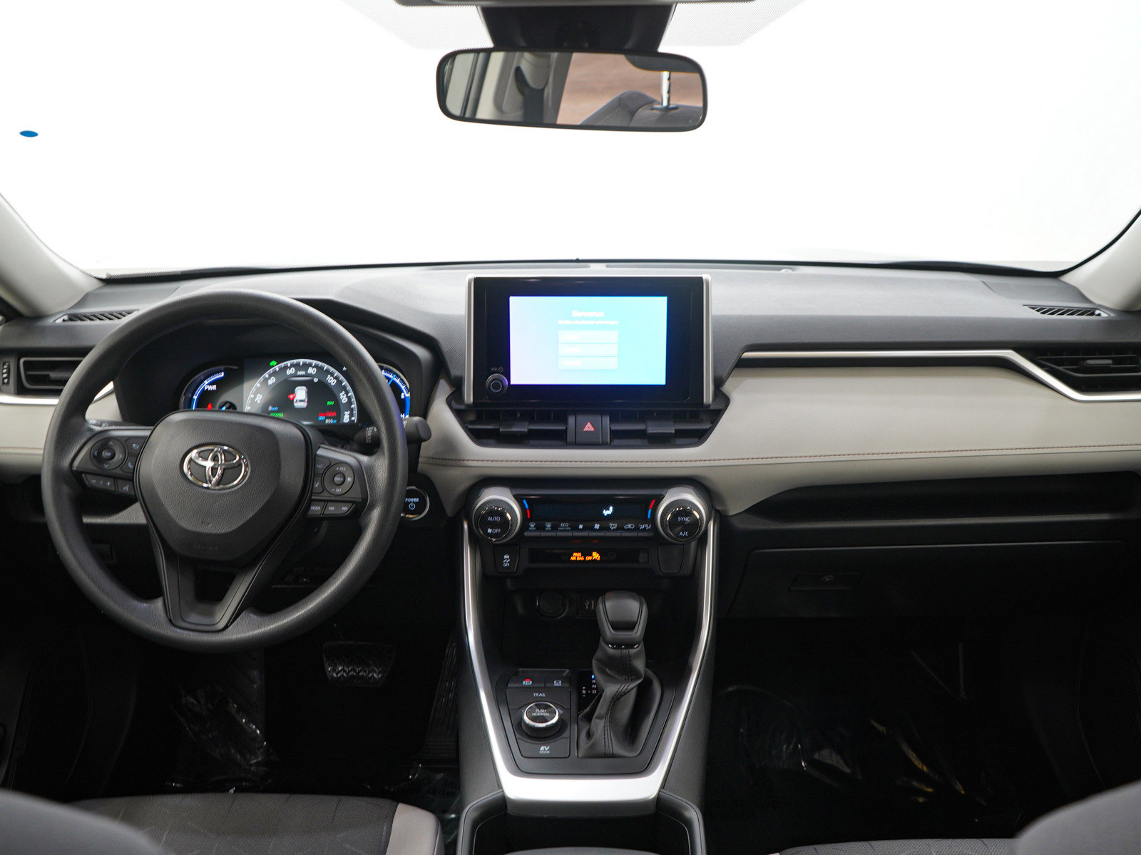 Used 2025 Toyota RAV4 XLE AWD/4WD image 15