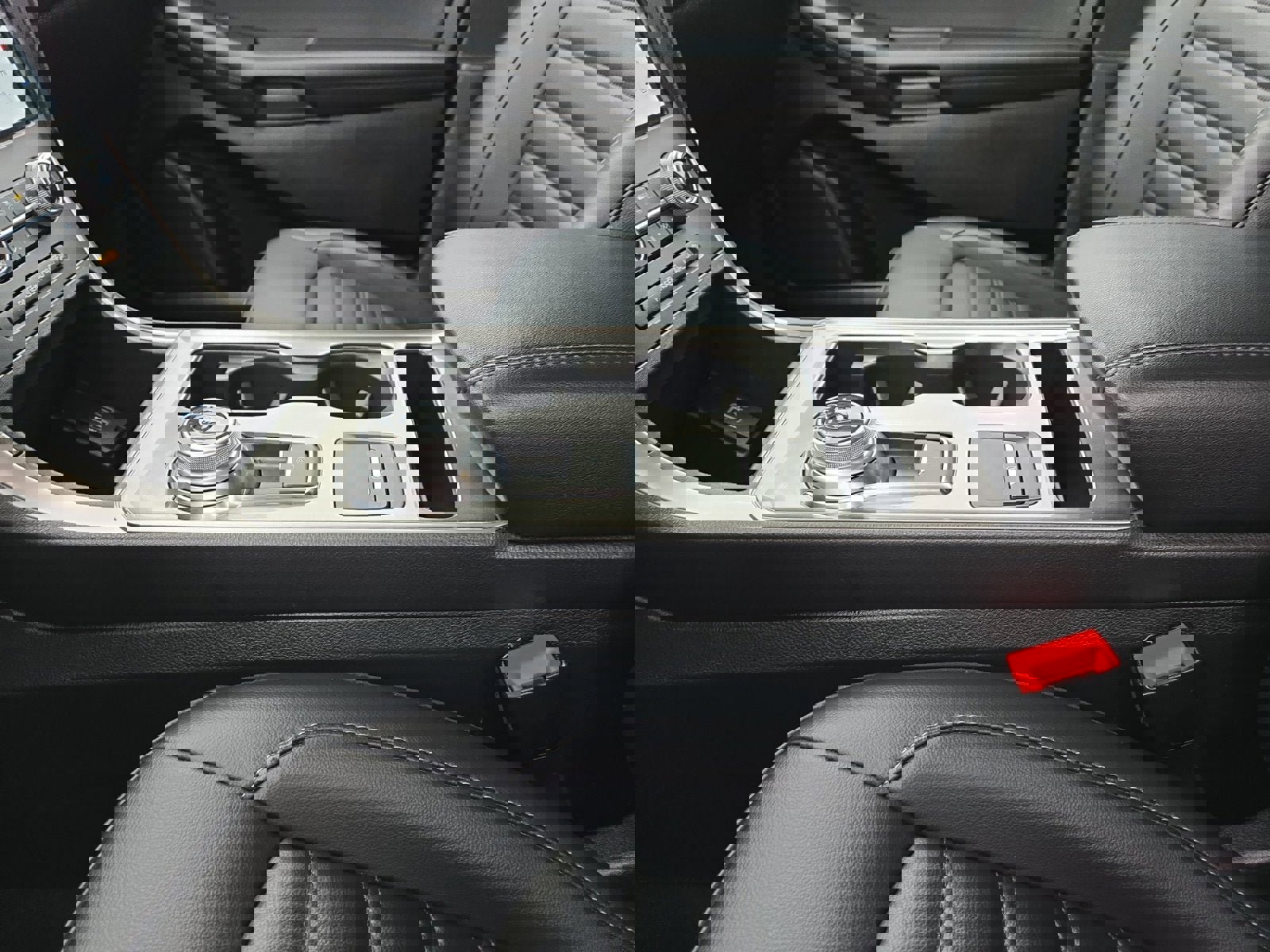 Certified 2024 Ford Edge SEL image 22