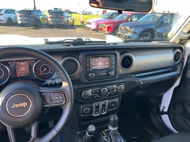 Used 2018 Jeep Wrangler Sport AWD/4WD image 40
