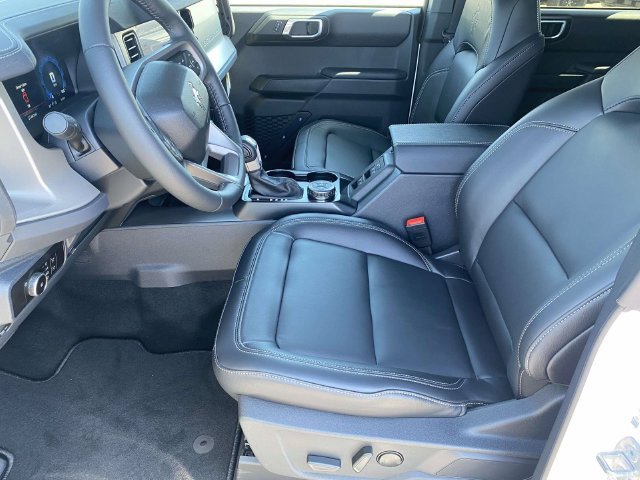 New 2026 Ford Bronco Outer Banks AWD/4WD image 12