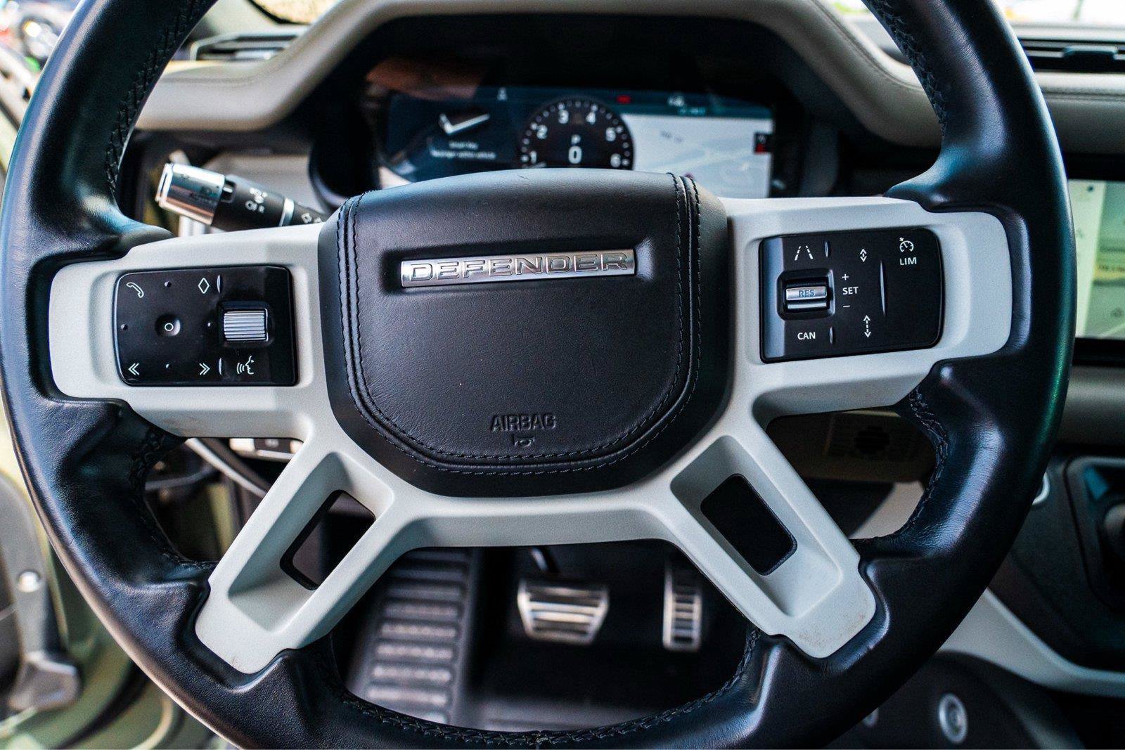 Used 2020 Land Rover Defender 110 HSE AWD/4WD image 18
