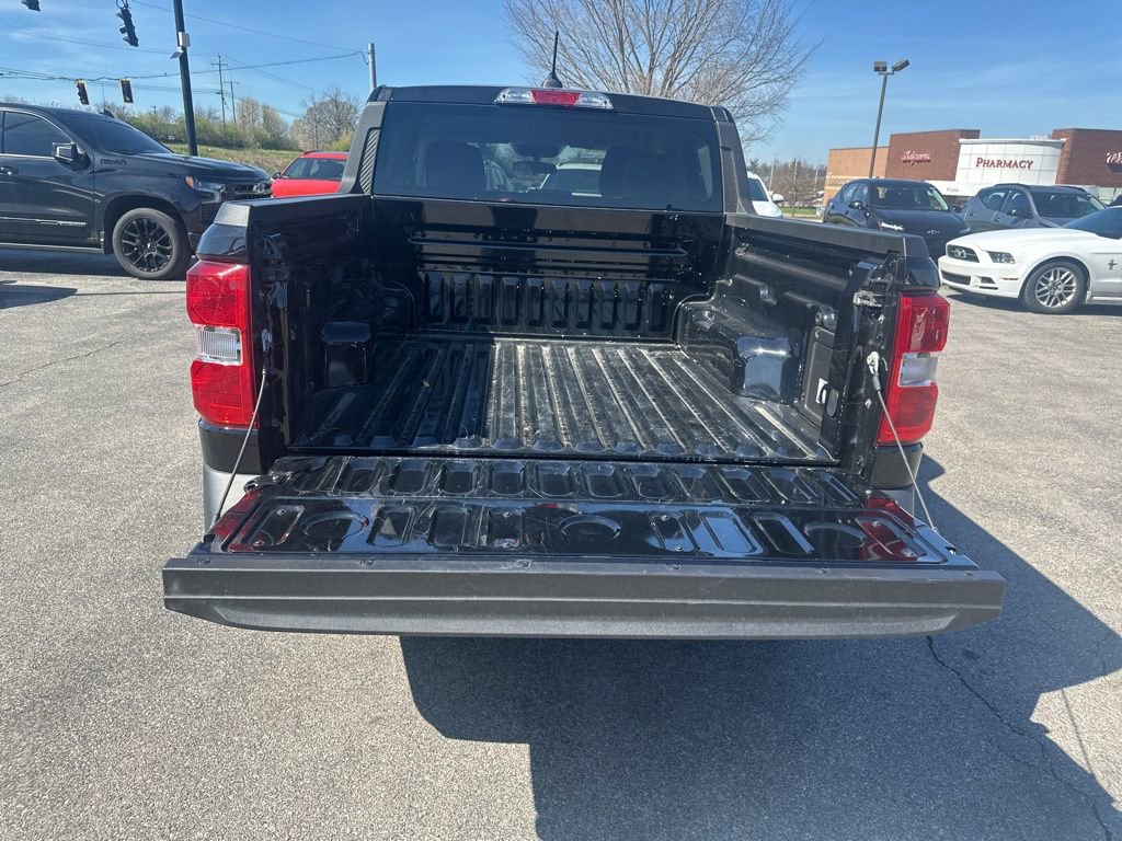 Used 2025 Ford Maverick XL image 10