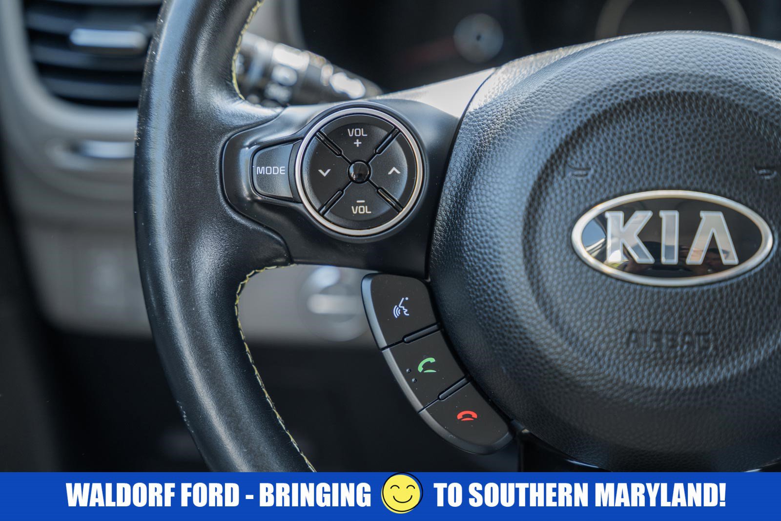 Used 2016 Kia Soul + w/ Primo Package FWD image 24