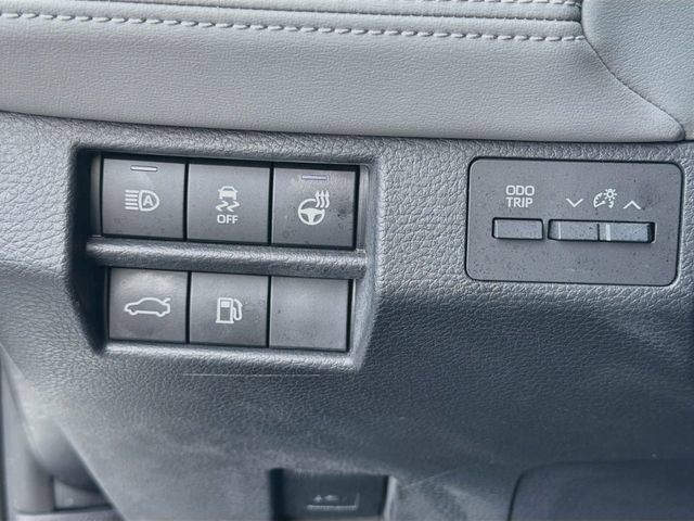 Used 2019 Toyota Avalon Limited FWD image 34