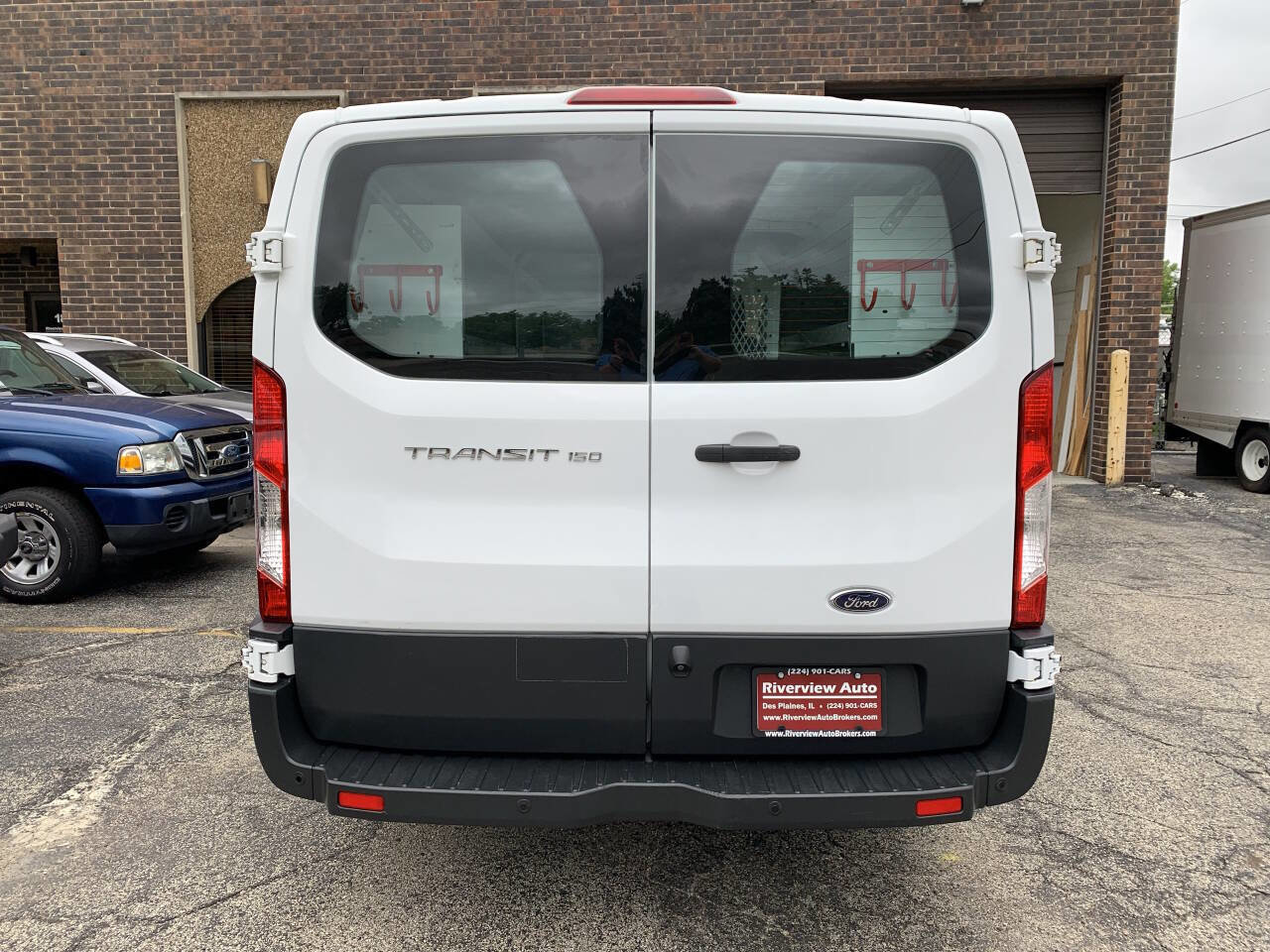 Used 2016 Ford Transit 150 130 Low Roof RWD image 6