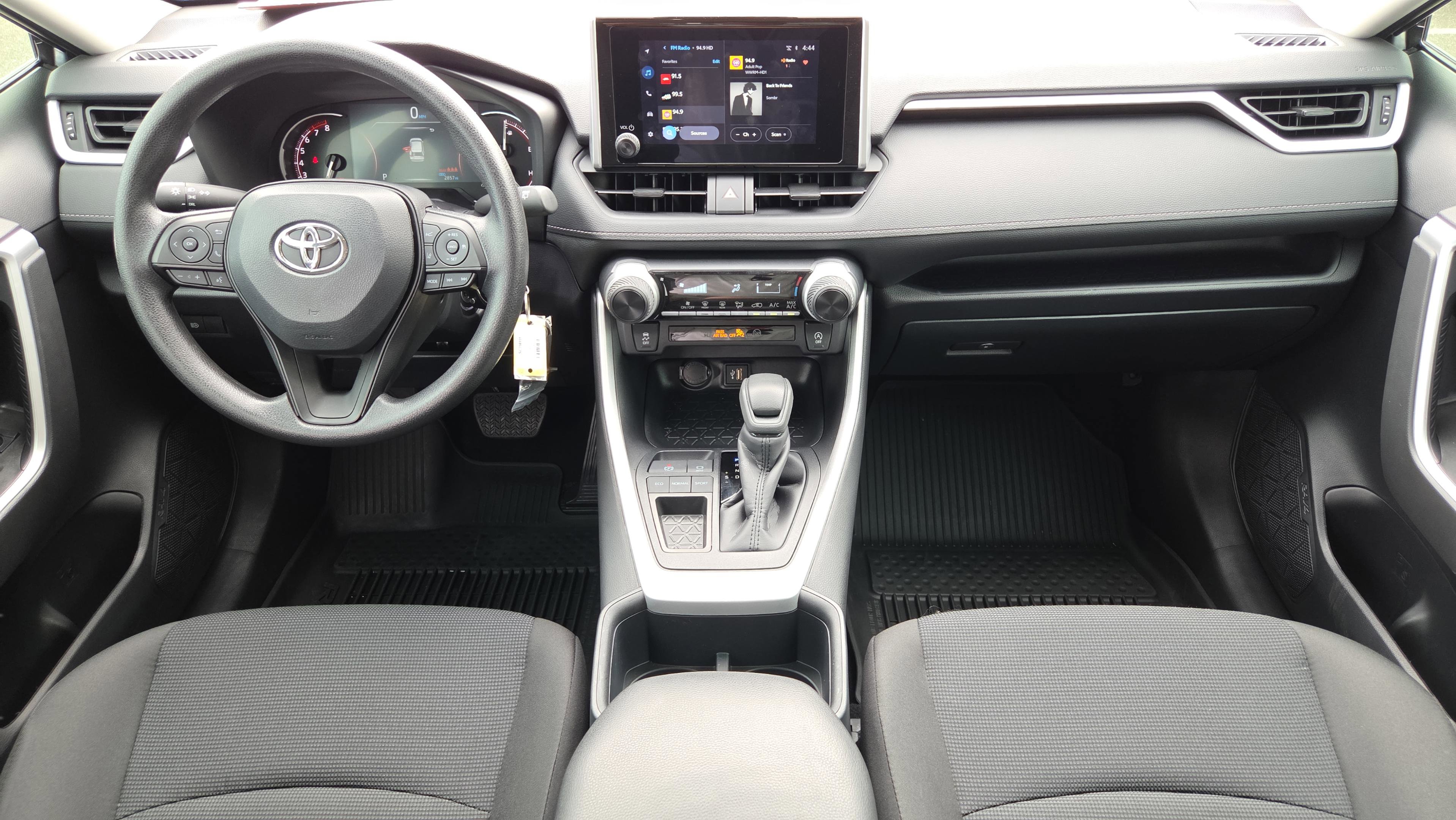 Certified 2025 Toyota RAV4 LE FWD image 14