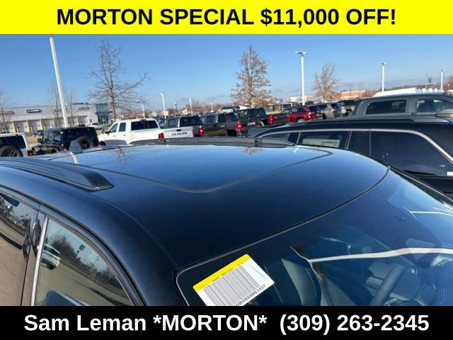 New 2025 Jeep Grand Cherokee Limited w/ Black Appearance Package image 8