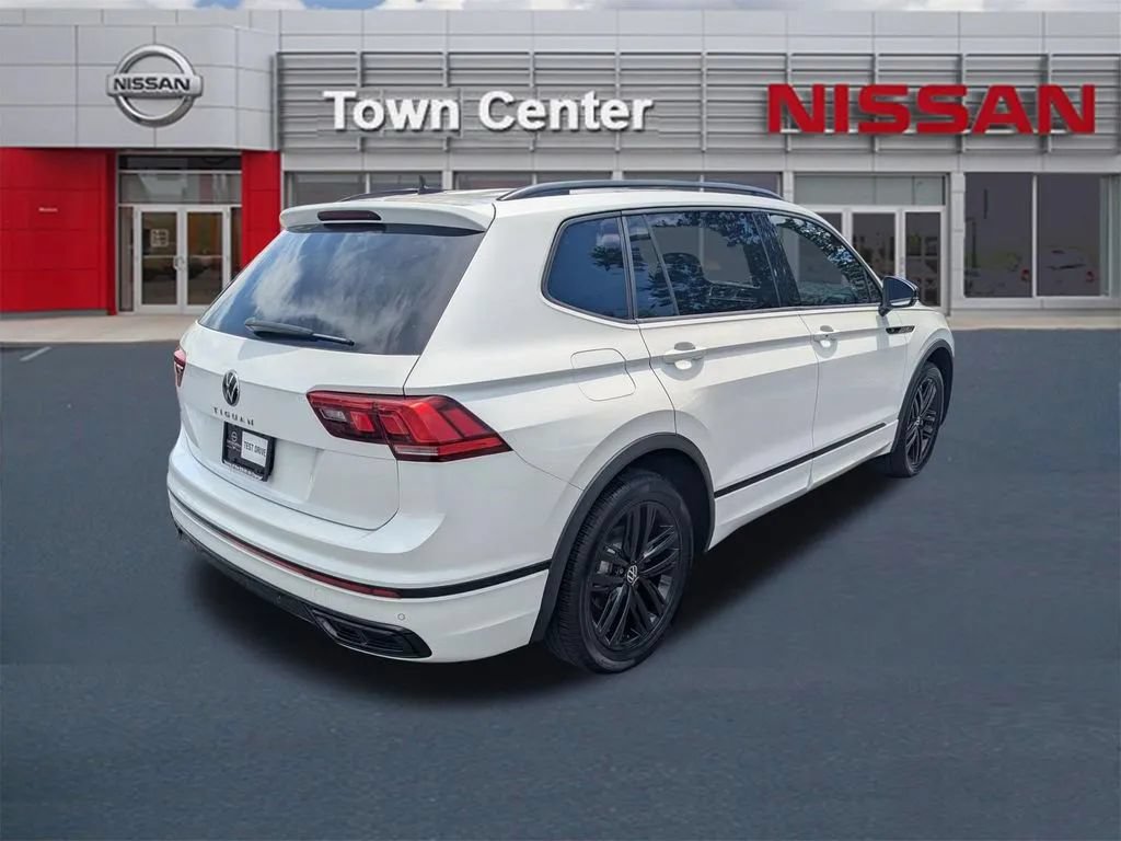 Used 2022 Volkswagen Tiguan SE R-Line FWD image 7