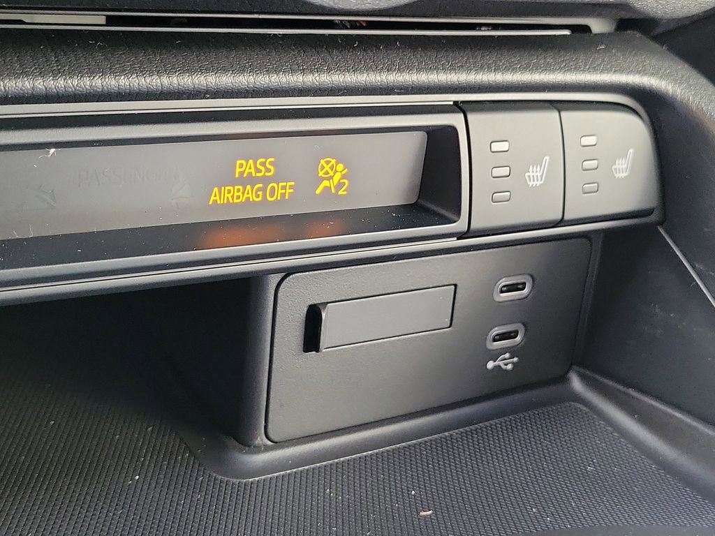 New 2026 MAZDA MX-5 Miata Club w/ Interior Package RWD image 29