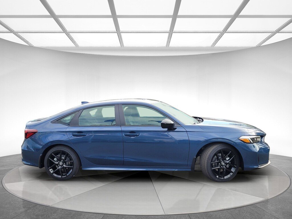 New 2026 Honda Civic Sport image 2