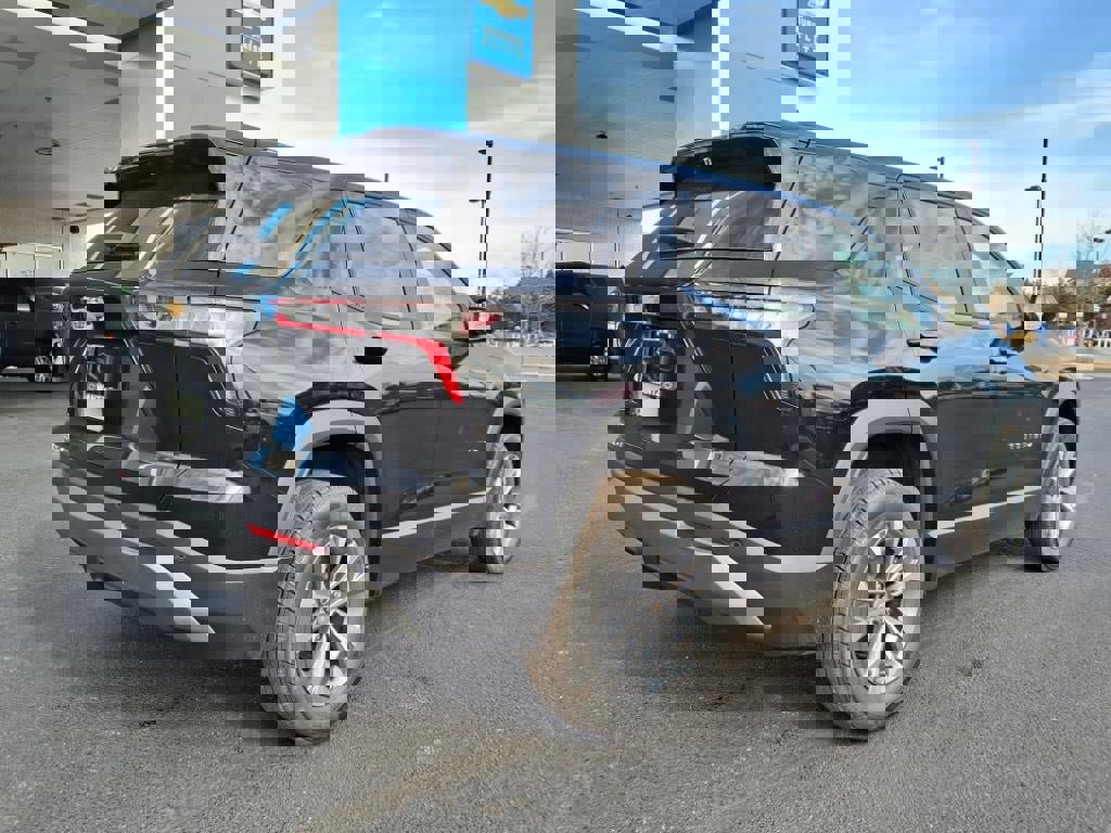 New 2025 Chevrolet Equinox LT w/ Safety and Technology Package image 5