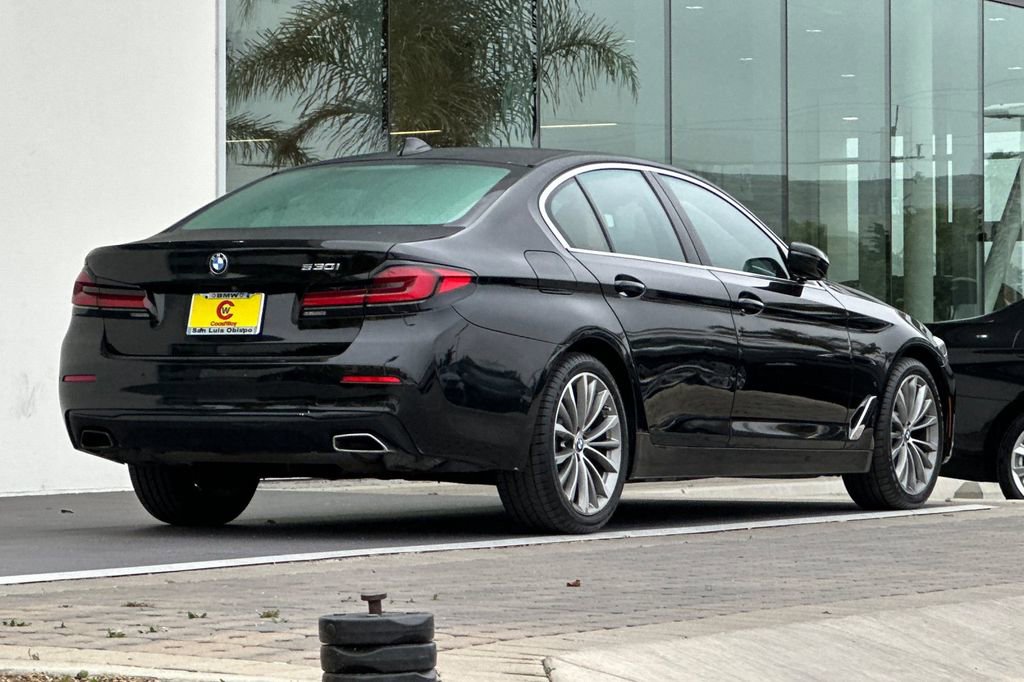 Used 2022 BMW 530i RWD image 3