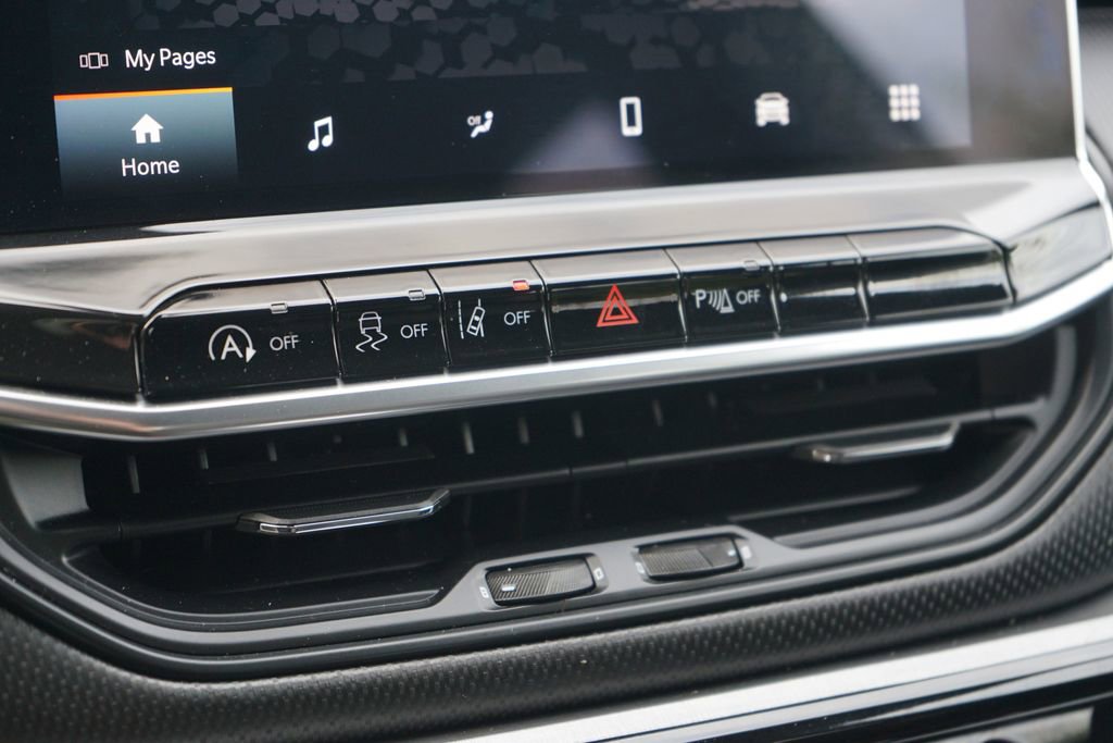 Used 2023 Jeep Compass Trailhawk AWD/4WD image 18