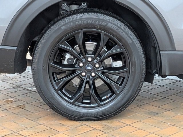 Used 2023 Ford Explorer XLT w/ Equipment Group 202A image 11